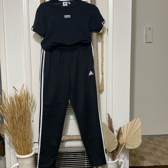 Adidas Set - Picture 1 of 11